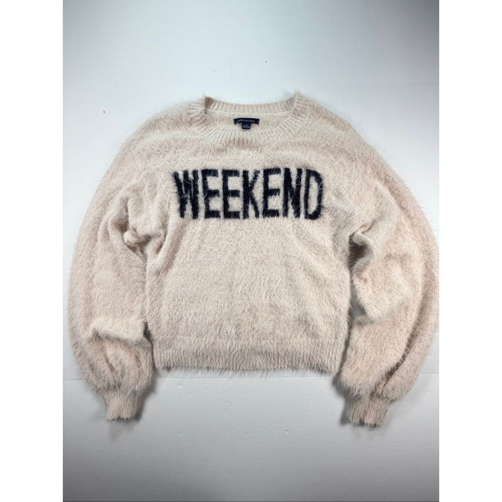 American Eagle WEEKEND Fuzzy Knit Sweater Womens Size Small Cream Word Print